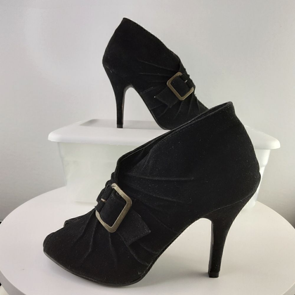 (3/$22) Charles Albert black open toe faux cowsuede heel shoe boot with buckled